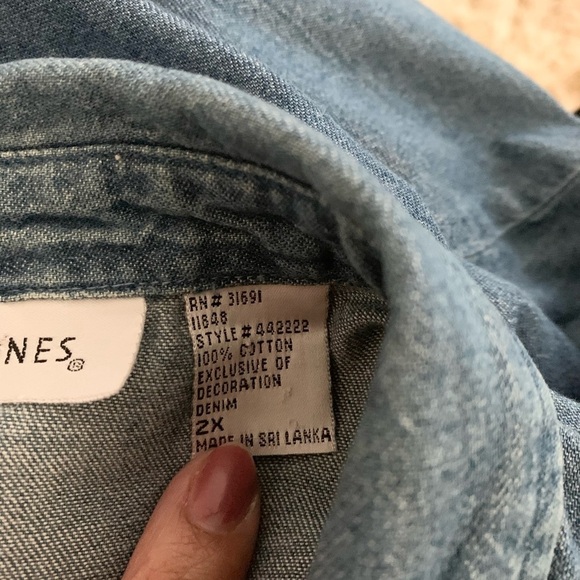 Victoria Jones | Denim Chambray Button Down Shirt - Picture 10 of 11